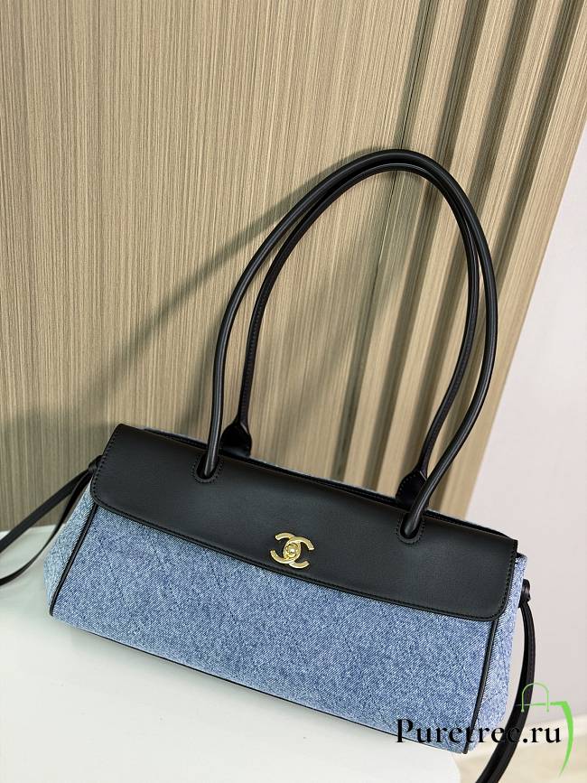 CHANEL | Shopping Tote Black Grained Calfskin and Blue Denim - 1