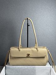 CHANEL | Shopping Tote Black Grained Calfskin In Ivory - 1